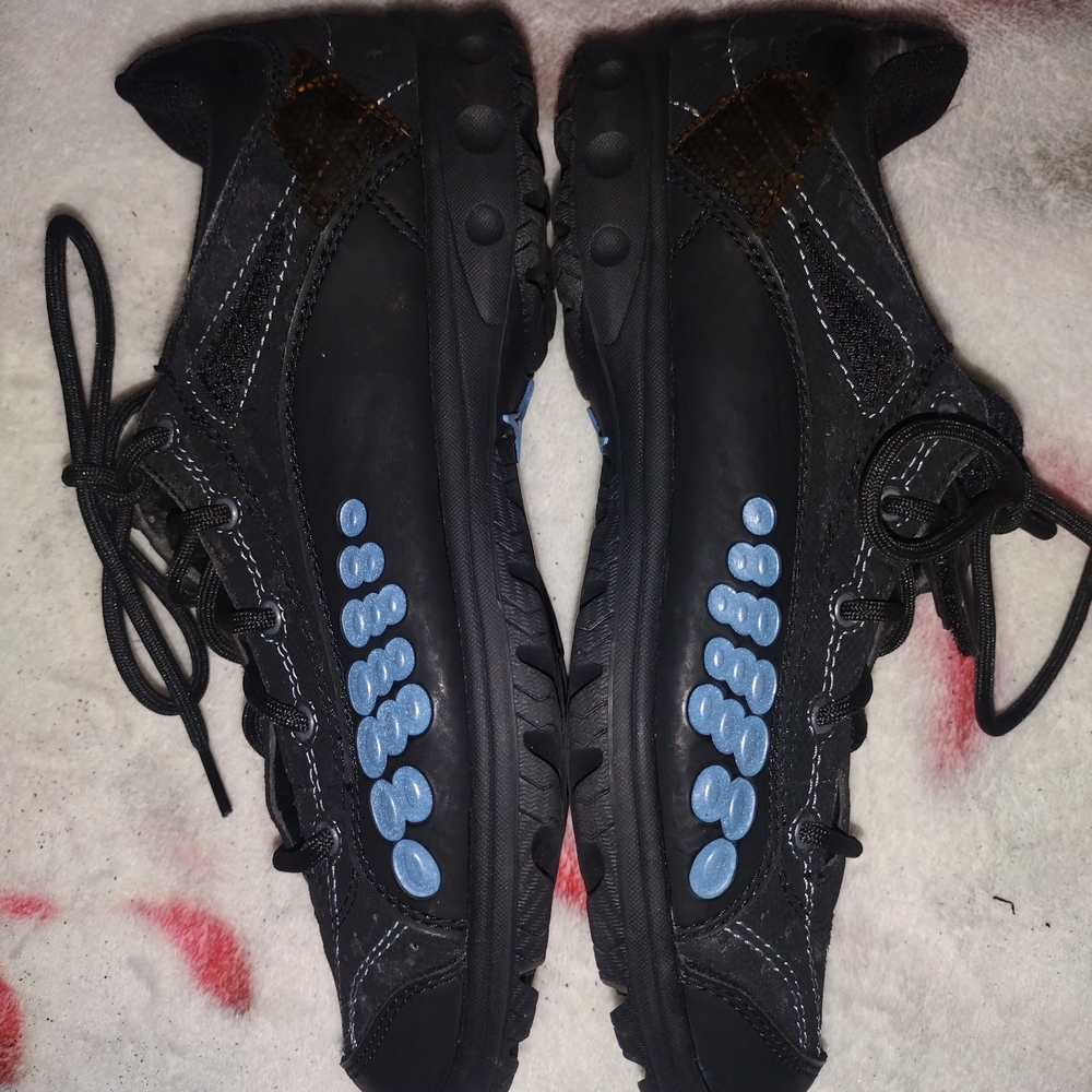 Diadora Black Shoes with Blue Accents #301